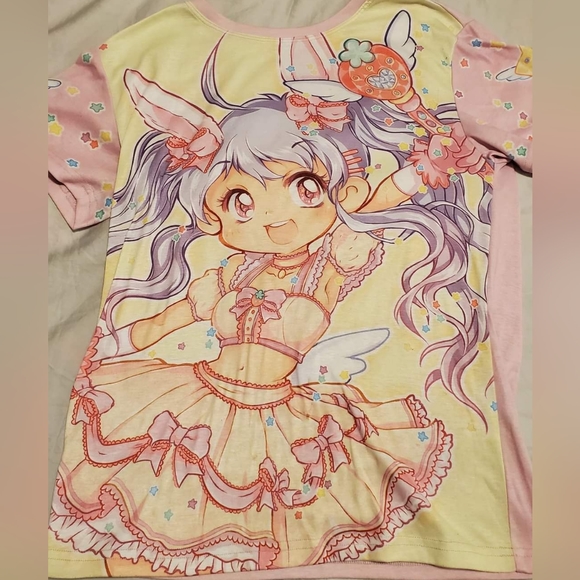 Anime style T-Shirt Bundle with Sweater - Picture 3 of 6